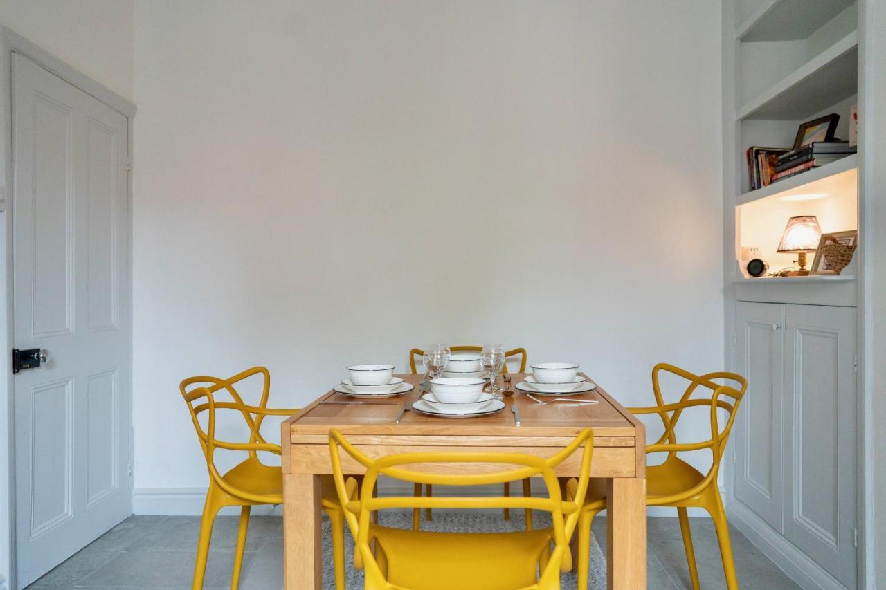 Holiday home Stylish Retreat Inside Walls *