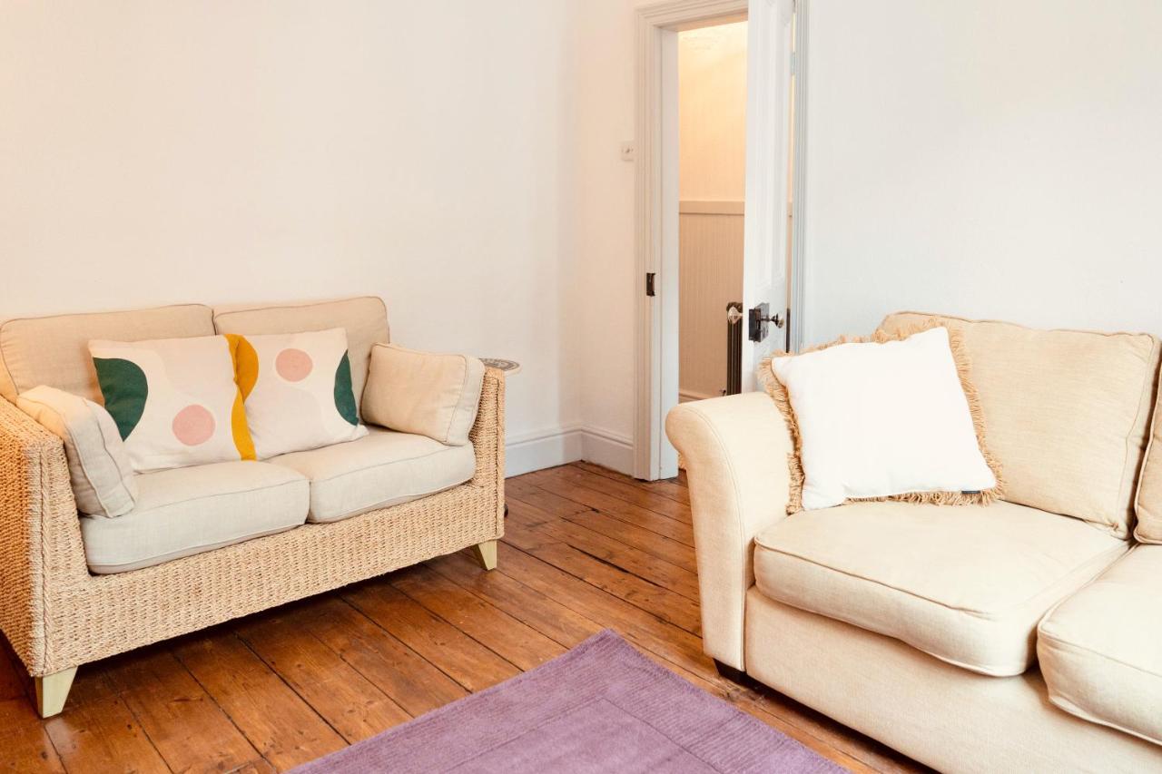 Stylish Retreat Inside Walls Holiday home *